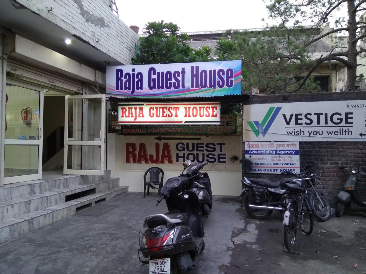 Raja Guest House Jalandhar Exteriör bild